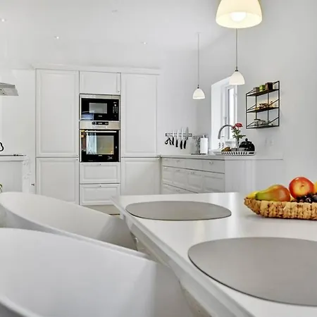 Feriehus ***** elegant feriebolig i hjertet af Kerteminde *