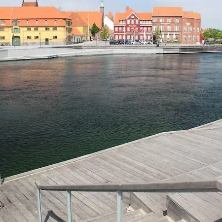 Feriehus ***** elegant feriebolig i hjertet af Kerteminde